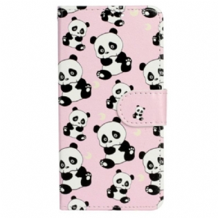 Flip Cover iPhone 15 Plus Med Snor Små Pandaer Med Rem