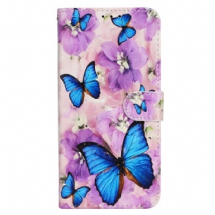 Flip Cover iPhone 16 Pro Max Sommerfugle Og Lilla Blomster Med Rem